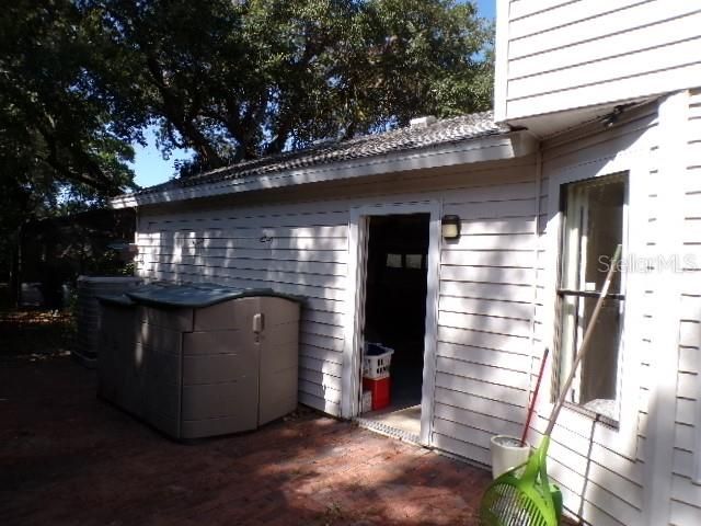 For Sale: $350,000 (3 beds, 2 baths, 1866 Square Feet)