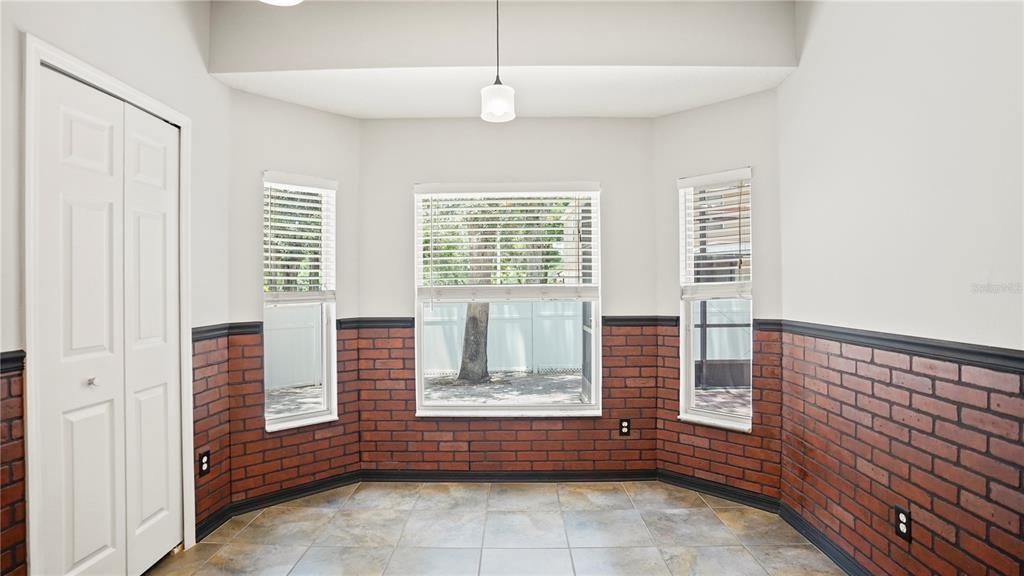 For Sale: $480,000 (4 beds, 2 baths, 2496 Square Feet)