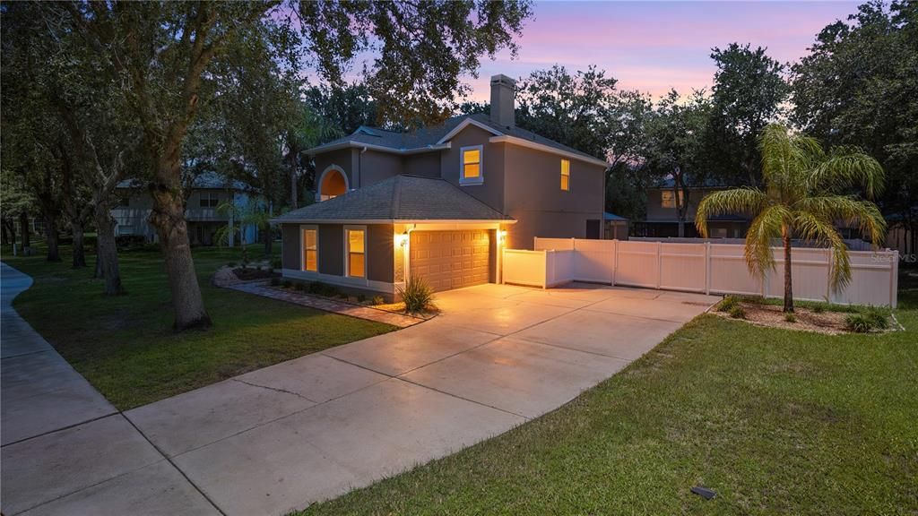 For Sale: $480,000 (4 beds, 2 baths, 2496 Square Feet)