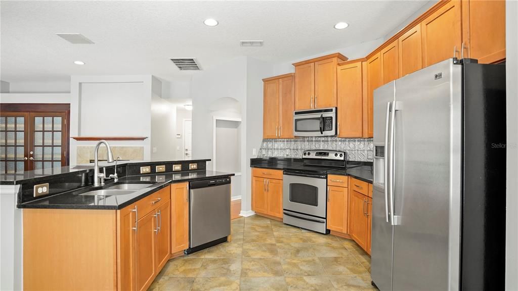 For Sale: $480,000 (4 beds, 2 baths, 2496 Square Feet)