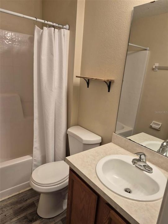В аренду: $1,850 (3 спален, 2 ванн, 1350 Квадратных фут)