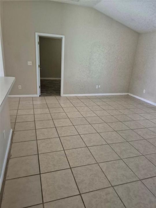 В аренду: $1,850 (3 спален, 2 ванн, 1350 Квадратных фут)