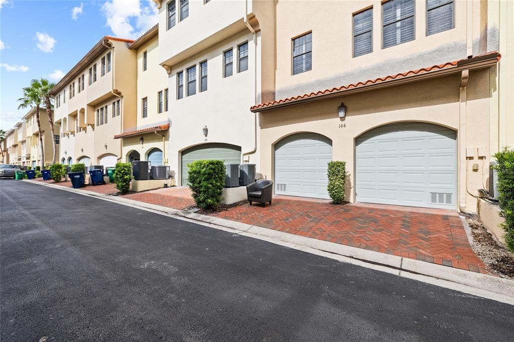 For Sale: $610,000 (2 beds, 2 baths, 1745 Square Feet)