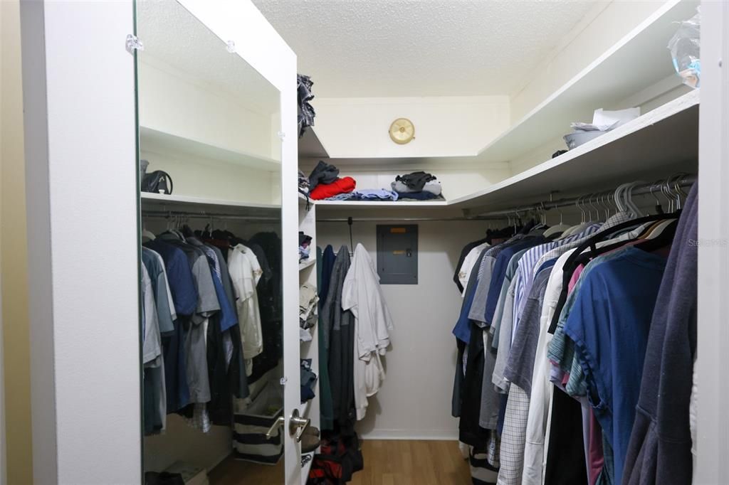 En Venta: $124,986 (2 camas, 2 baños, 964 Pies cuadrados)