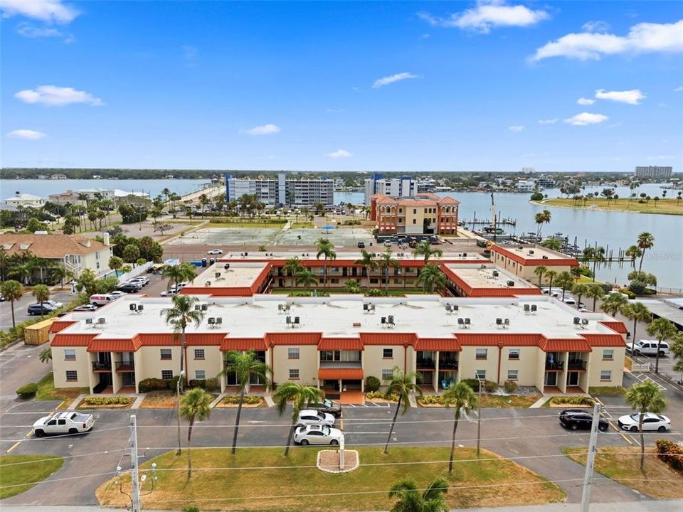 En Venta: $163,900 (1 camas, 1 baños, 645 Pies cuadrados)