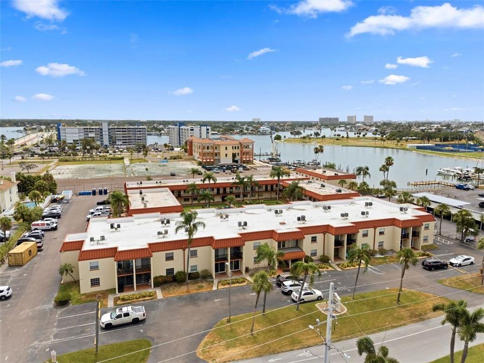 En Venta: $163,900 (1 camas, 1 baños, 645 Pies cuadrados)