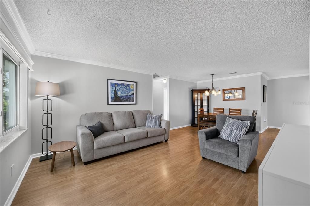 For Sale: $181,900 (2 beds, 2 baths, 1534 Square Feet)