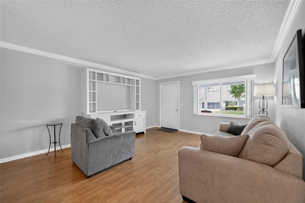 For Sale: $181,900 (2 beds, 2 baths, 1534 Square Feet)