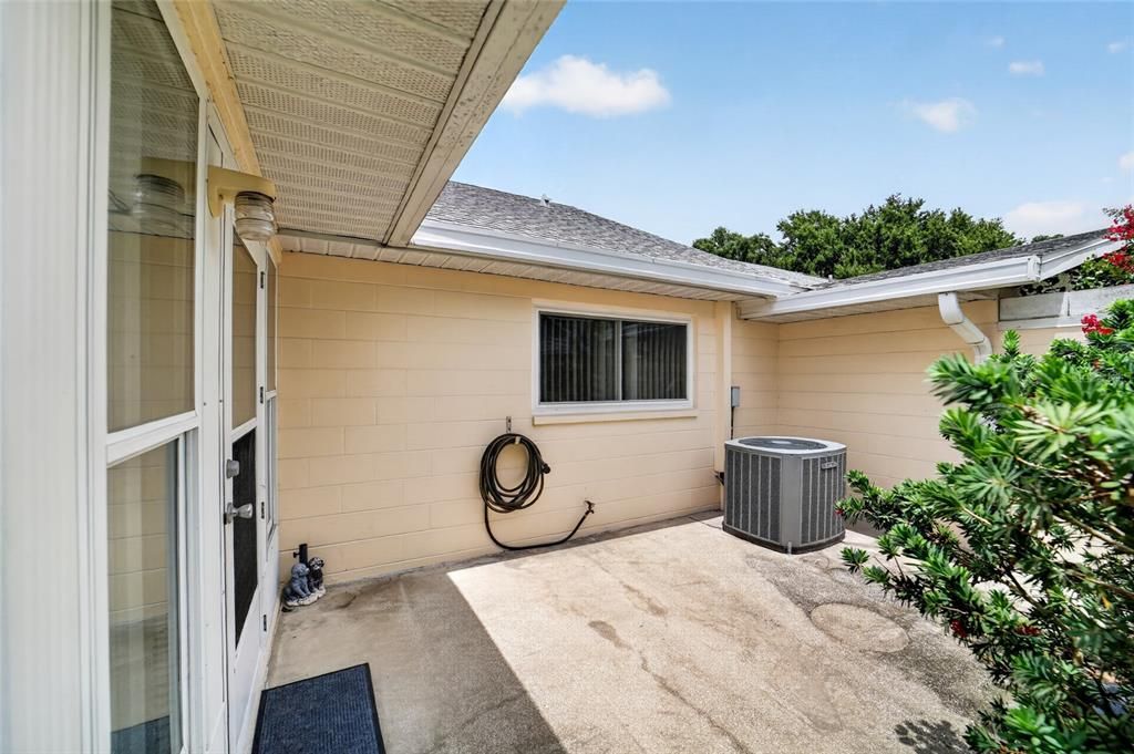 For Sale: $181,900 (2 beds, 2 baths, 1534 Square Feet)