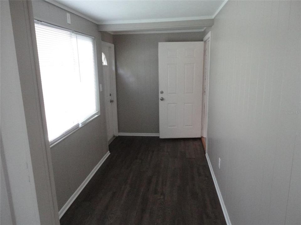В аренду: $1,900 (4 спален, 2 ванн, 1617 Квадратных фут)
