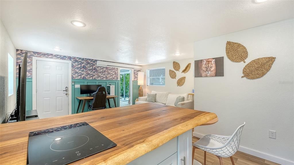 En Venta: $458,500 (4 camas, 3 baños, 1892 Pies cuadrados)