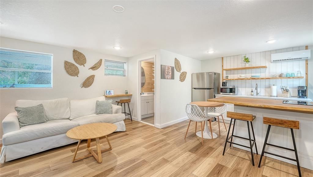 En Venta: $458,500 (4 camas, 3 baños, 1892 Pies cuadrados)