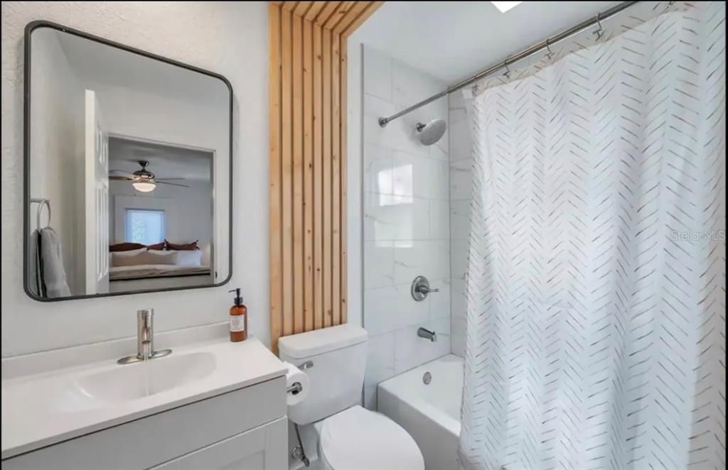 En Venta: $458,500 (4 camas, 3 baños, 1892 Pies cuadrados)