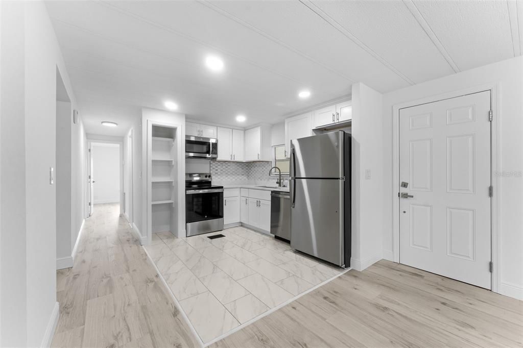 En Venta: $219,900 (2 camas, 2 baños, 966 Pies cuadrados)