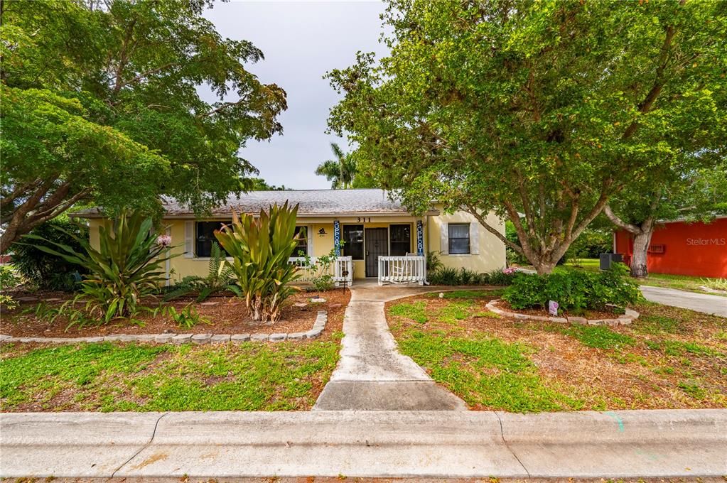 En Venta: $339,000 (4 camas, 2 baños, 1774 Pies cuadrados)