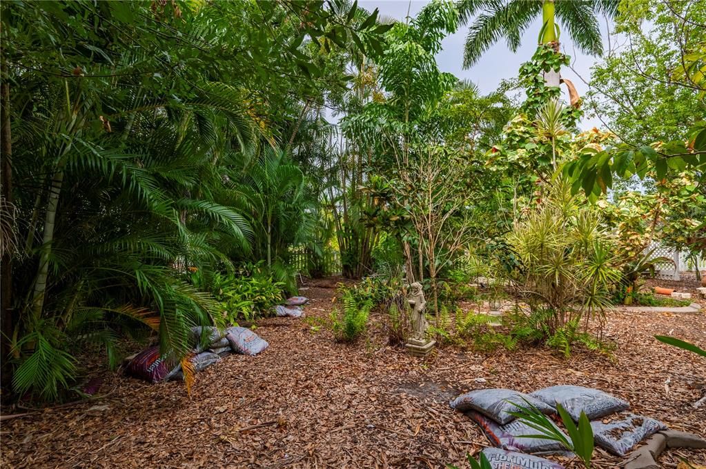 En Venta: $339,000 (4 camas, 2 baños, 1774 Pies cuadrados)