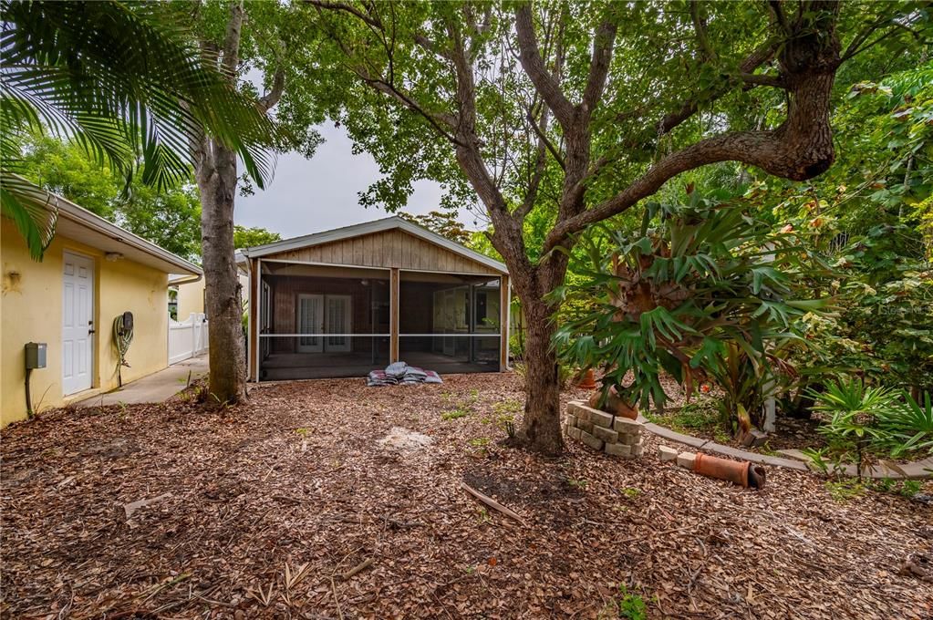 En Venta: $339,000 (4 camas, 2 baños, 1774 Pies cuadrados)