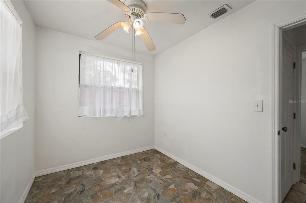 En Venta: $339,000 (4 camas, 2 baños, 1774 Pies cuadrados)