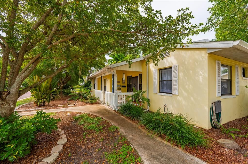 En Venta: $339,000 (4 camas, 2 baños, 1774 Pies cuadrados)