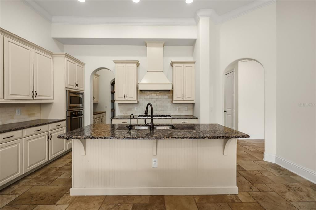 En Venta: $1,595,000 (4 camas, 3 baños, 3166 Pies cuadrados)