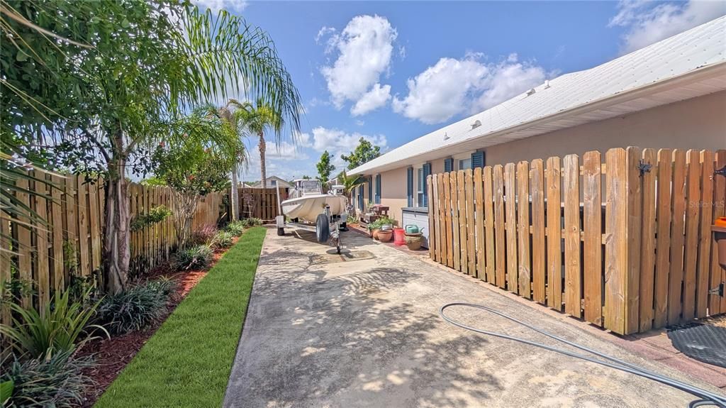 For Sale: $475,000 (4 beds, 2 baths, 2390 Square Feet)