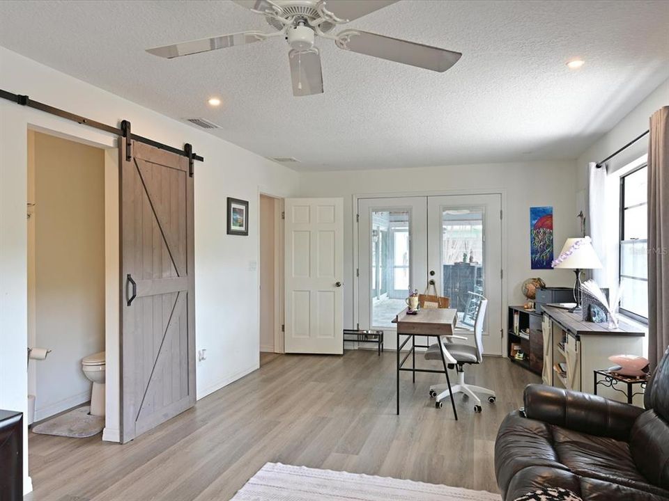 Activo con contrato: $879,000 (4 camas, 3 baños, 3221 Pies cuadrados)