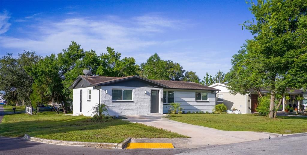 На продажу: $304,999 (3 спален, 2 ванн, 1315 Квадратных фут)