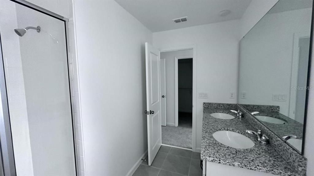 На продажу: $349,900 (3 спален, 2 ванн, 1460 Квадратных фут)