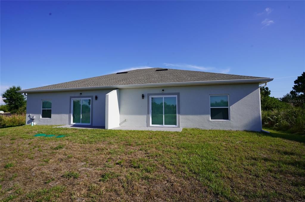 For Rent: $1,650 (3 beds, 2 baths, 1200 Square Feet)