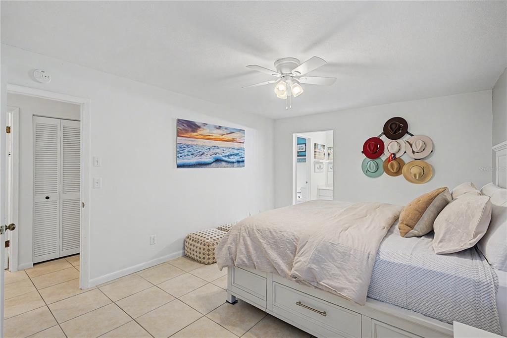 En Venta: $425,000 (2 camas, 2 baños, 1235 Pies cuadrados)