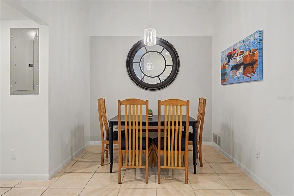 En Venta: $425,000 (2 camas, 2 baños, 1235 Pies cuadrados)