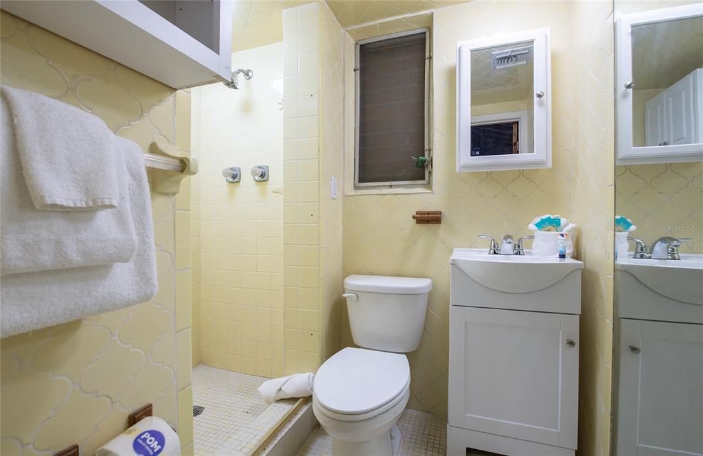 В аренду: $3,500 (4 спален, 3 ванн, 1732 Квадратных фут)