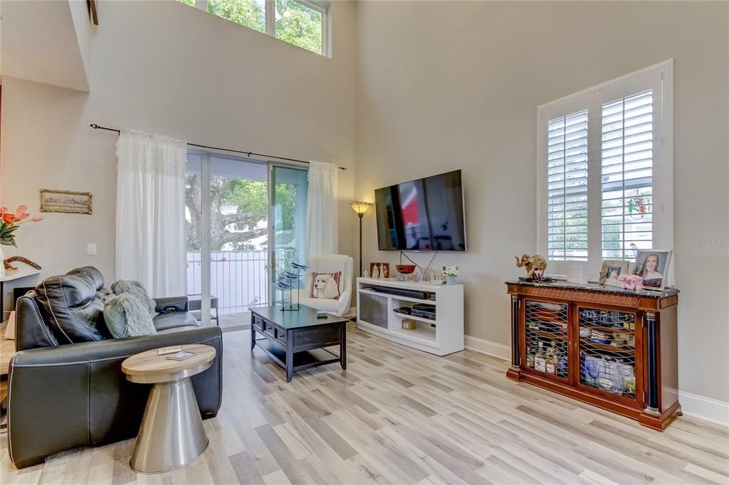 For Rent: $4,500 (4 beds, 3 baths, 2019 Square Feet)