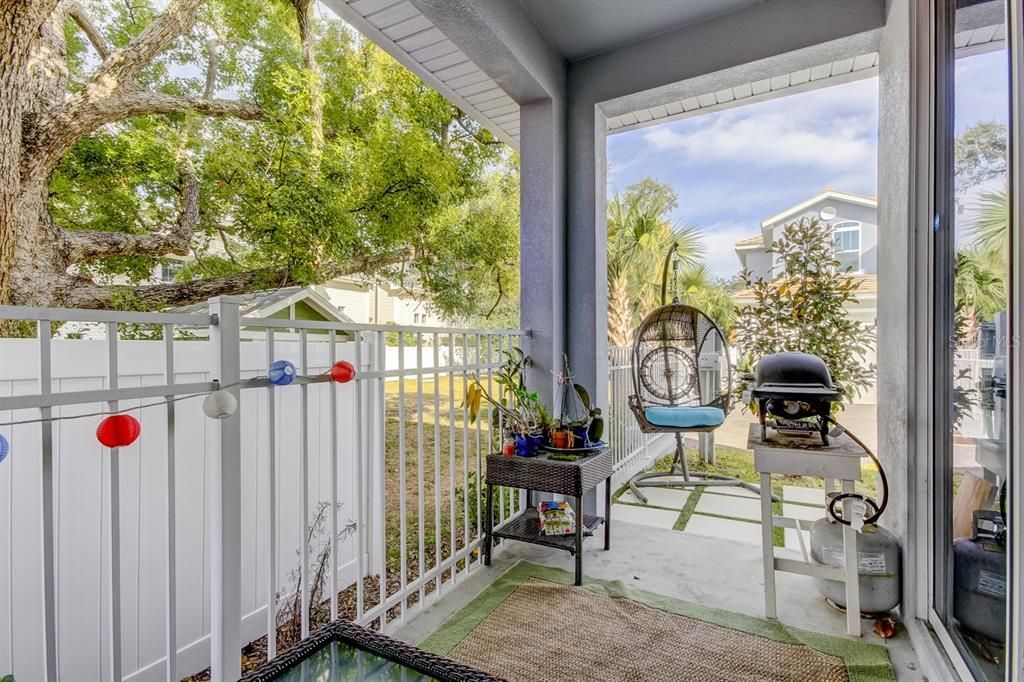 For Rent: $4,500 (4 beds, 3 baths, 2019 Square Feet)