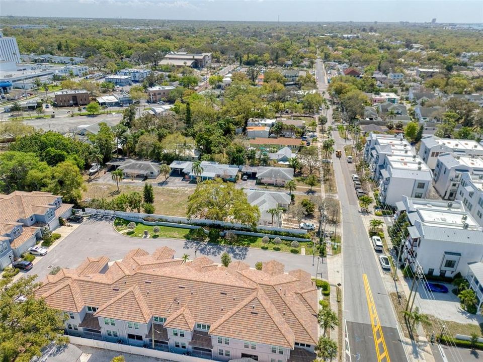 For Rent: $4,500 (4 beds, 3 baths, 2019 Square Feet)