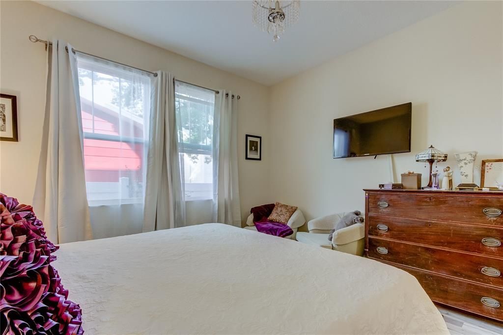 For Rent: $4,500 (4 beds, 3 baths, 2019 Square Feet)