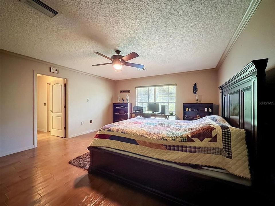En Venta: $820,000 (6 camas, 3 baños, 4026 Pies cuadrados)