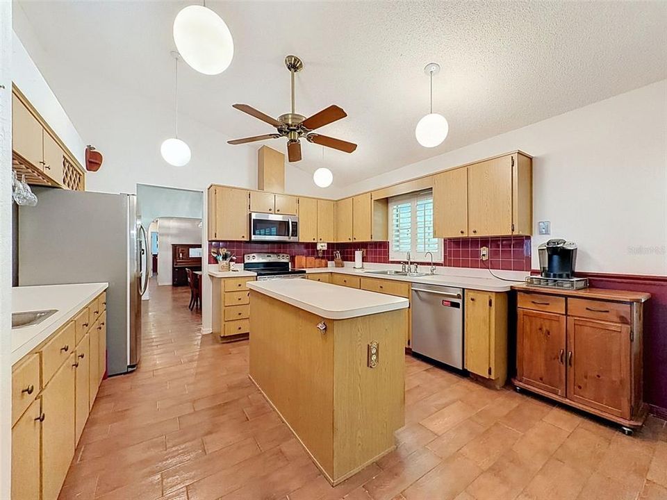 En Venta: $820,000 (6 camas, 3 baños, 4026 Pies cuadrados)