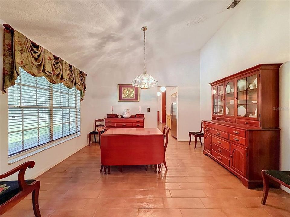 En Venta: $820,000 (6 camas, 3 baños, 4026 Pies cuadrados)