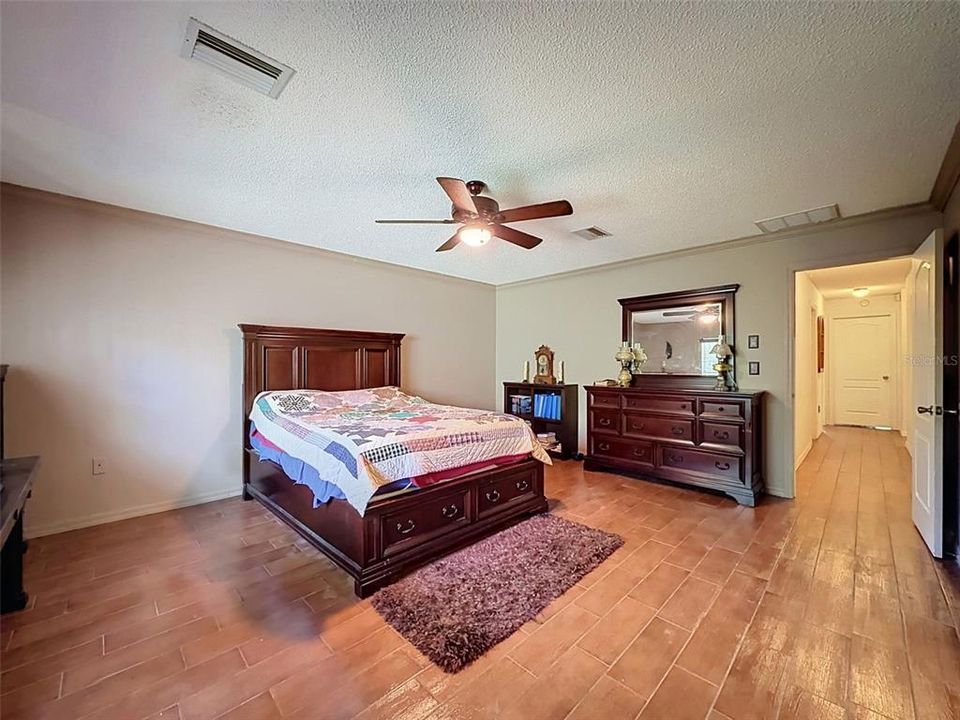 En Venta: $820,000 (6 camas, 3 baños, 4026 Pies cuadrados)