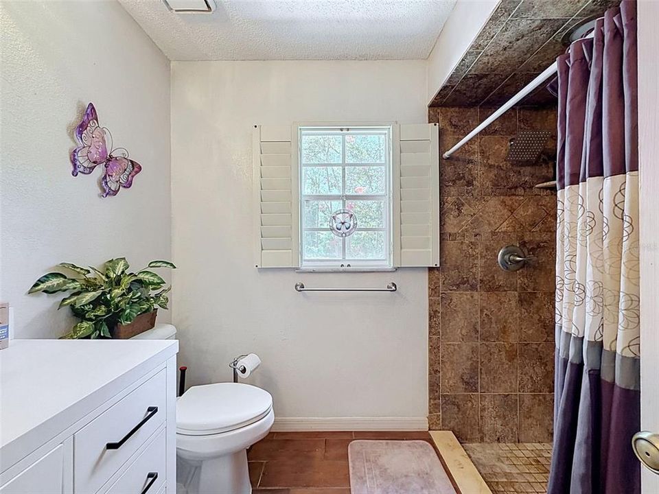 En Venta: $820,000 (6 camas, 3 baños, 4026 Pies cuadrados)