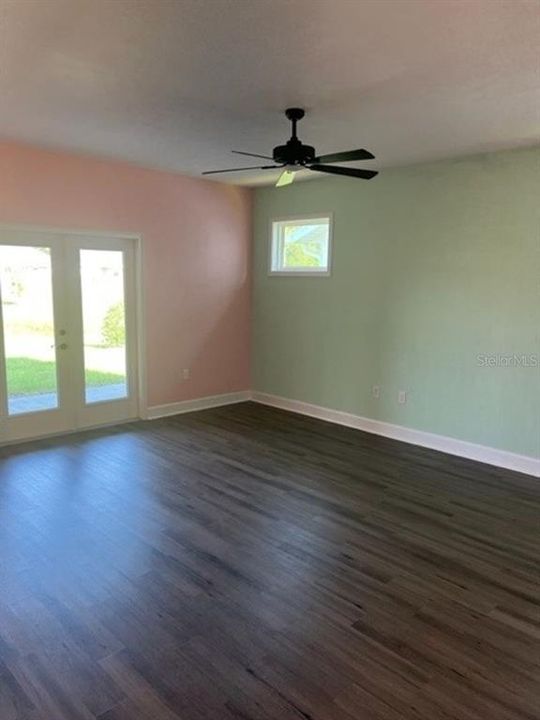 В аренду: $2,400 (3 спален, 2 ванн, 1707 Квадратных фут)