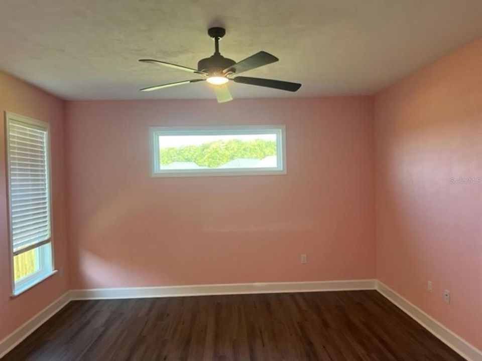 В аренду: $2,400 (3 спален, 2 ванн, 1707 Квадратных фут)
