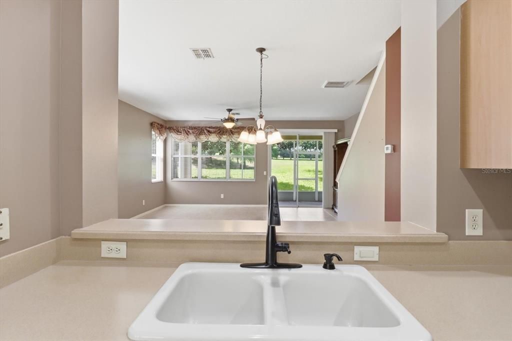 For Sale: $214,900 (3 beds, 2 baths, 1655 Square Feet)