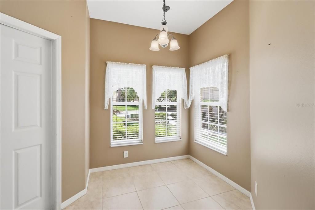 For Sale: $214,900 (3 beds, 2 baths, 1655 Square Feet)