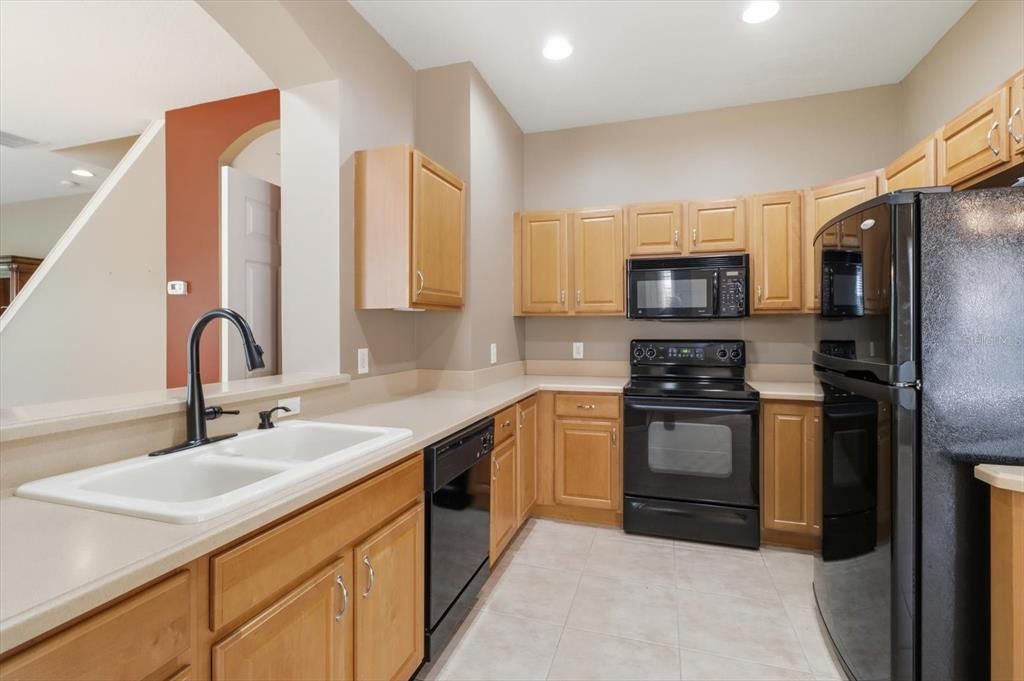 For Sale: $214,900 (3 beds, 2 baths, 1655 Square Feet)