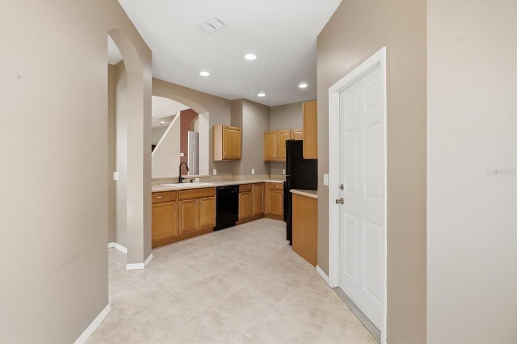 For Sale: $214,900 (3 beds, 2 baths, 1655 Square Feet)