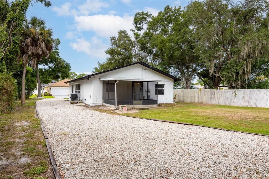 En Venta: $449,000 (2 camas, 2 baños, 1376 Pies cuadrados)