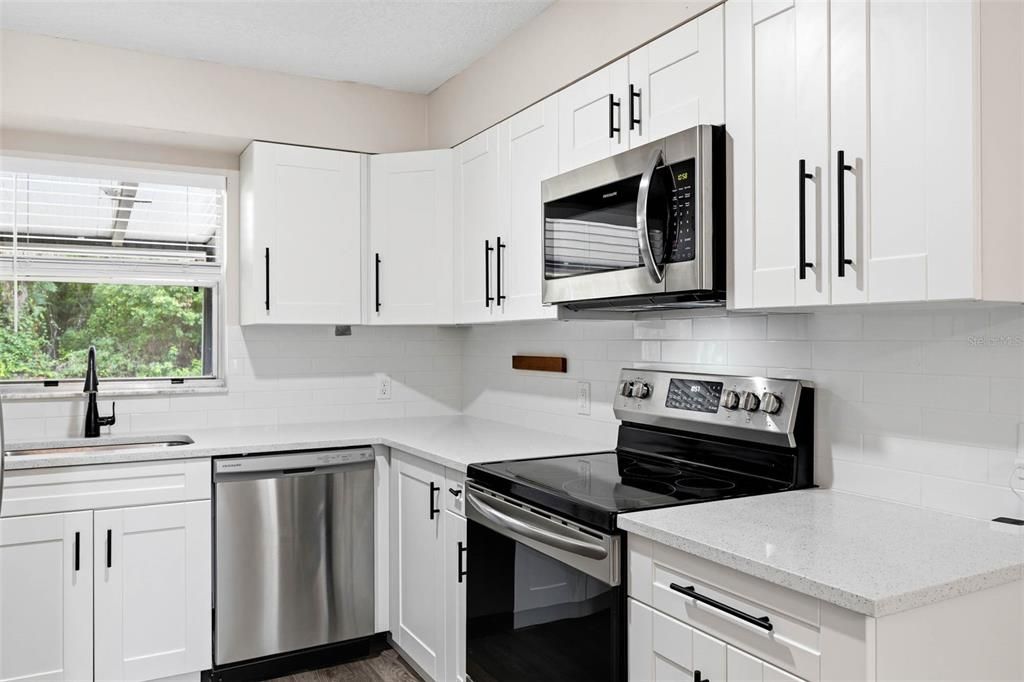 En Venta: $449,000 (2 camas, 2 baños, 1376 Pies cuadrados)