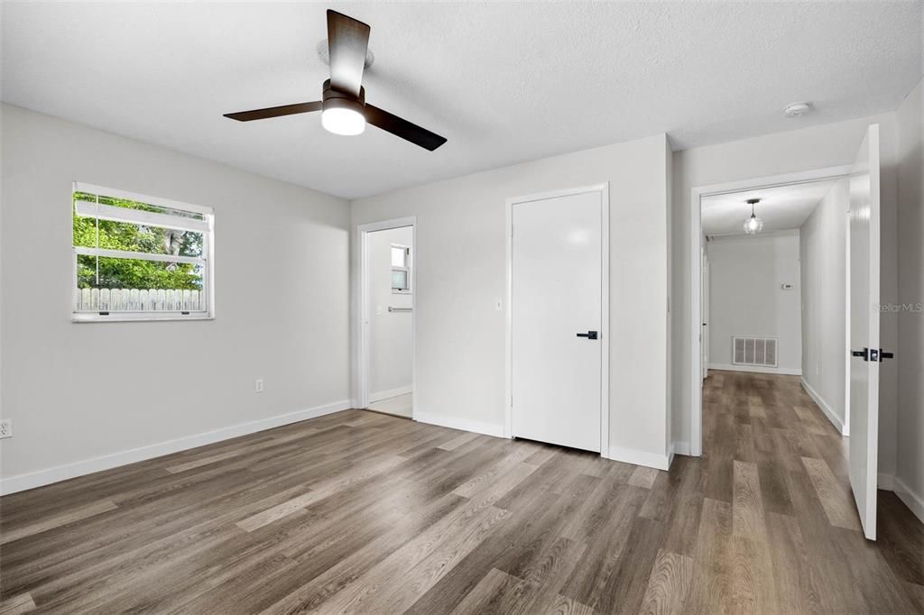 En Venta: $449,000 (2 camas, 2 baños, 1376 Pies cuadrados)